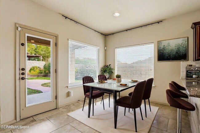 Building Photo - 3144 Hidden Creek Dr