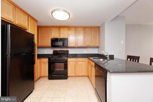 Building Photo - 355 I St SW