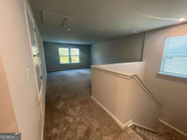 Building Photo - 3156 Morris Hills Dr