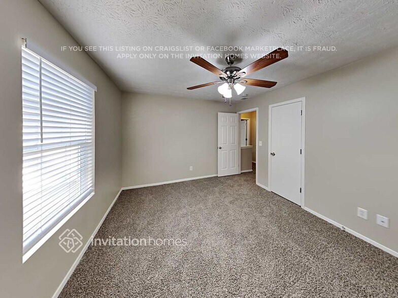 Building Photo - 911 Highland Terrace NE