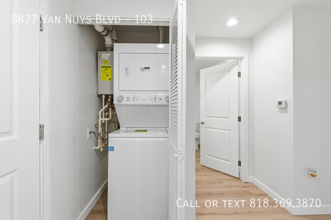 Building Photo - 8827 Van Nuys Blvd