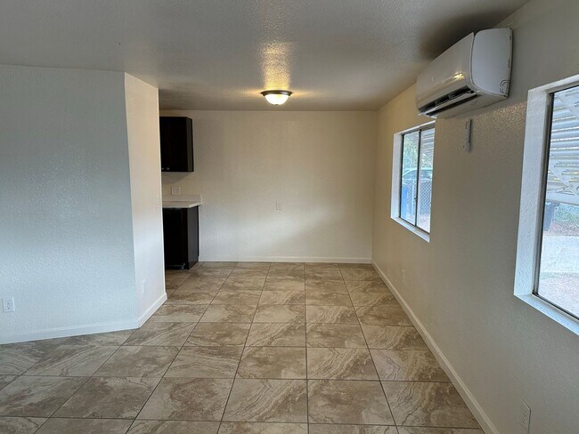 Building Photo - Cozy 3 bedroom 2 bathroom home in Mesa