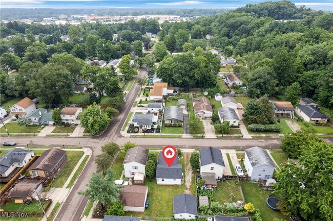 Building Photo - 1056 Belden Ave