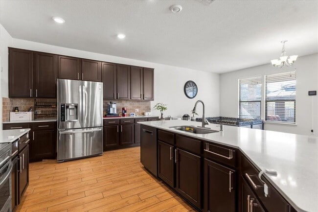 Building Photo - 6713 Ondantra Bnd