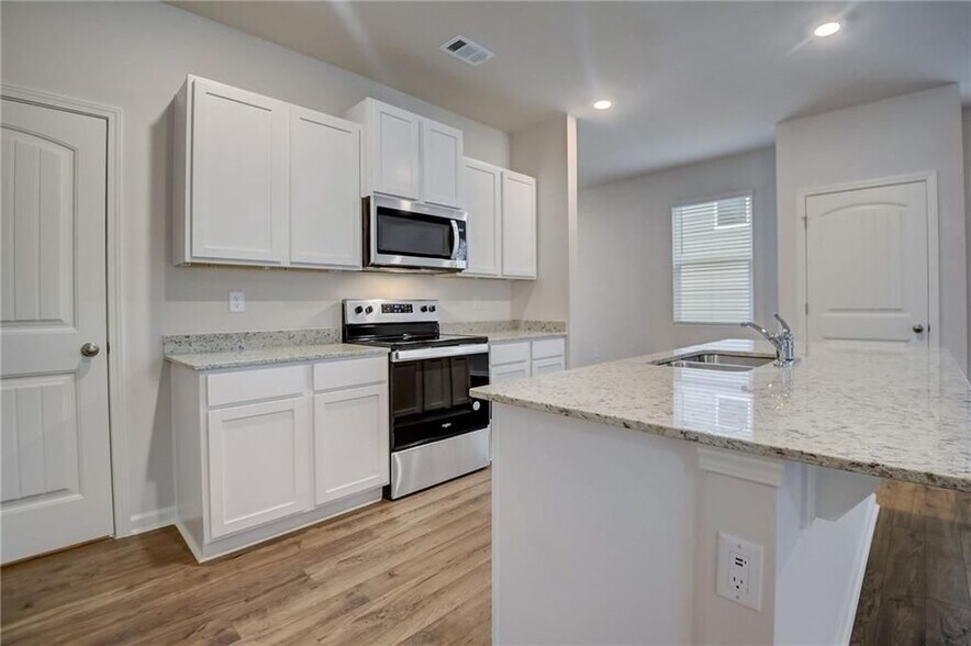 Building Photo - 88 Shadwood Pl