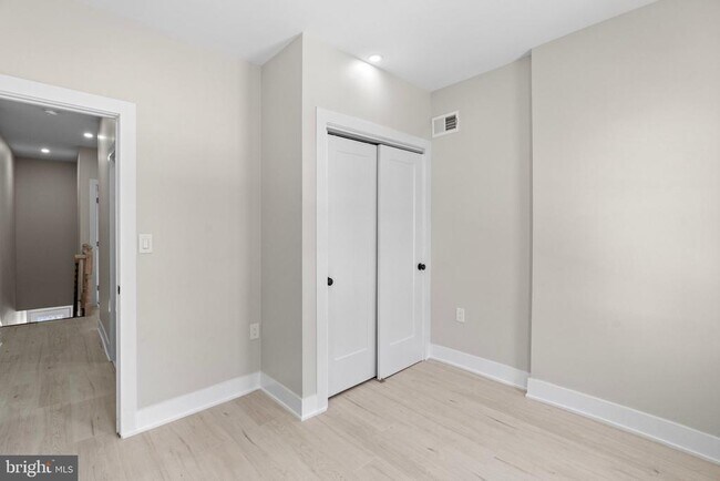 Building Photo - 1626 S 24th St