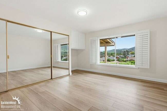 Building Photo - Charming 2Bdm 2Ba Condo with Scenic Views in Lake San Marcos!