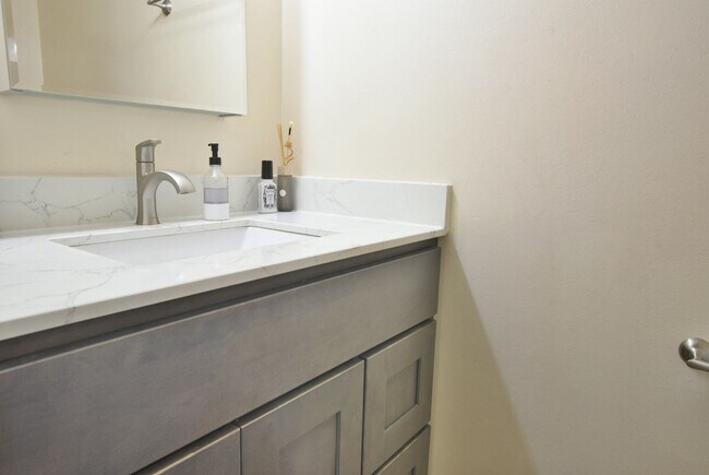Building Photo - Beautifully Remodeled Blossom Valley 4 Bed...