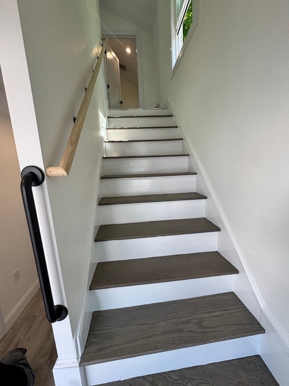 Building Photo - 16 Adams St