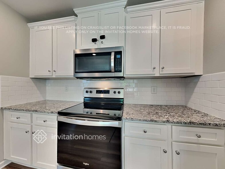 Building Photo - 589 Belcaro Dr