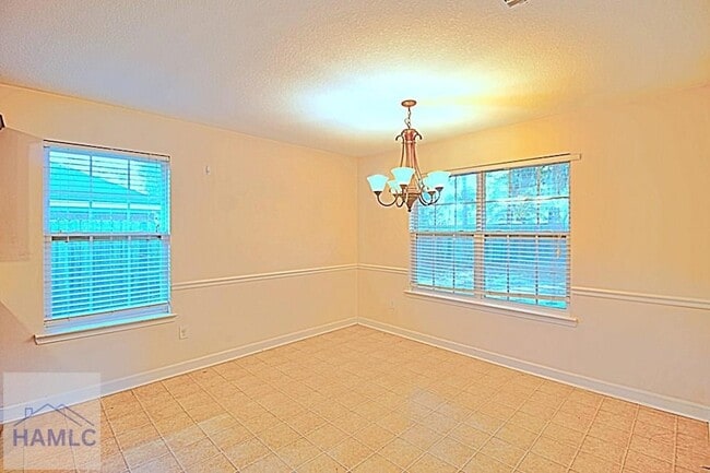 Building Photo - 229 Augusta Way