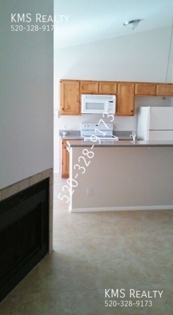 Building Photo - 5654 S Wood Crest Dr