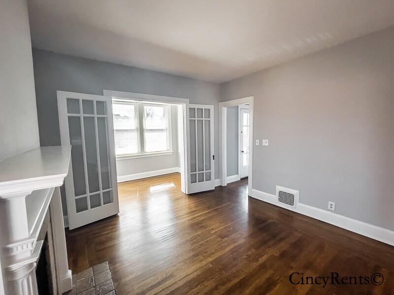 Building Photo - 2642 Madison Rd