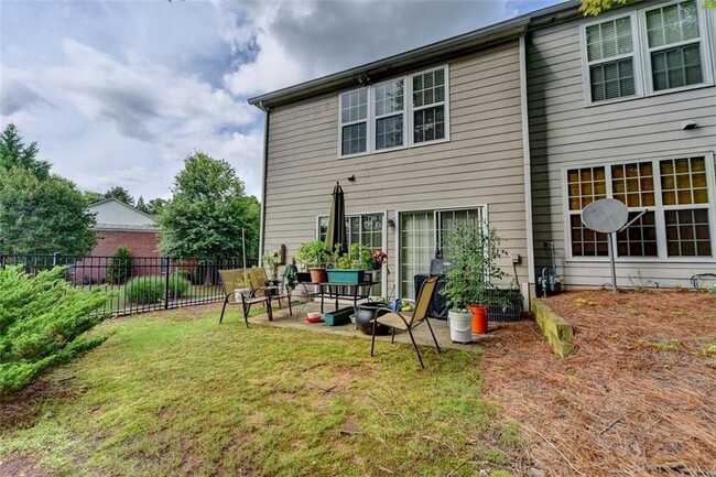 Building Photo - 3601 Postwaite Cir NW