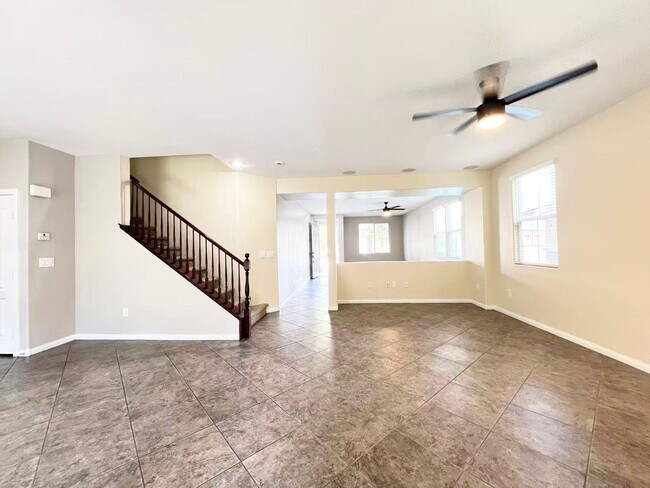 Building Photo - 10555 Winter Grass Dr