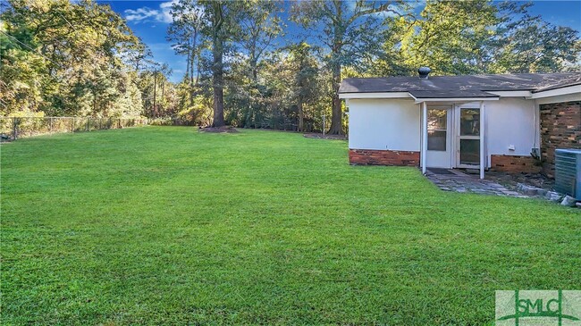 Building Photo - 322 Chatham Villa Dr