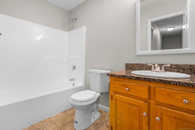 Building Photo - 232 Woodmont Dr