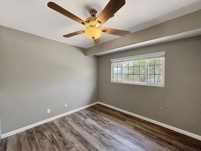 Building Photo - Beautiful 3BD/2BA House in Clairemont W/ W...