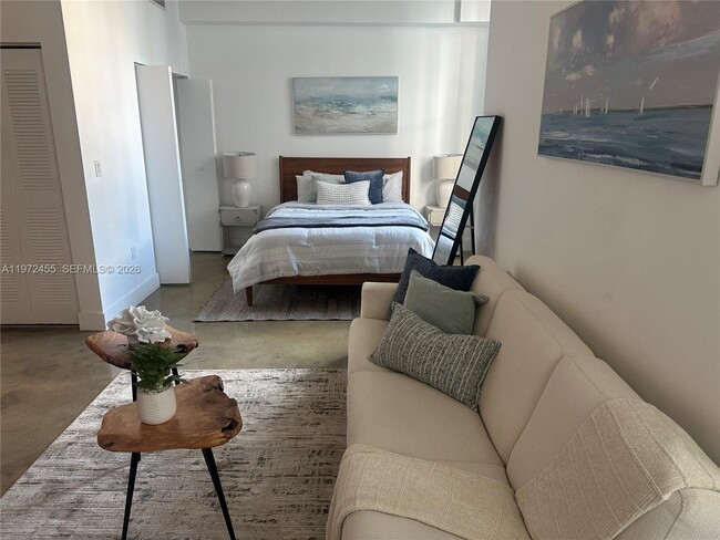 Building Photo - 133 NE 2nd Ave