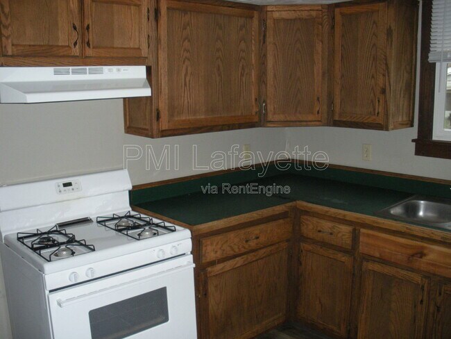 Building Photo - 504 S McDonald St