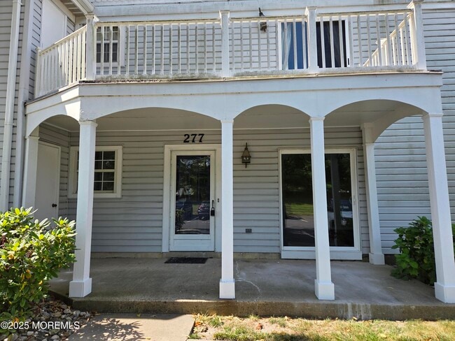 Primary Photo - 277 Tulip Ln