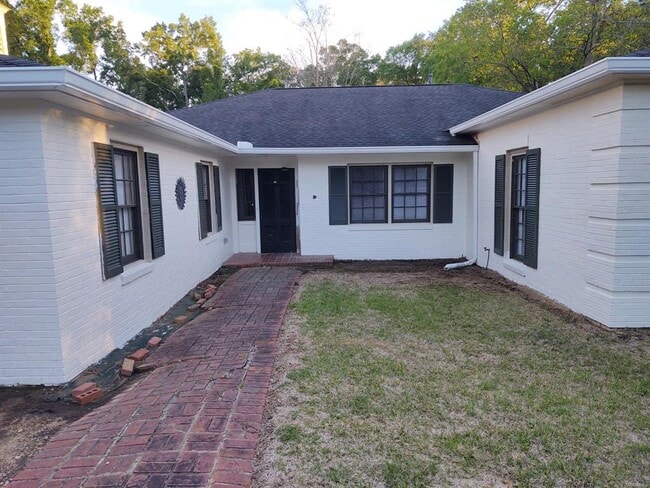 Building Photo - 1244 Gregory Ave