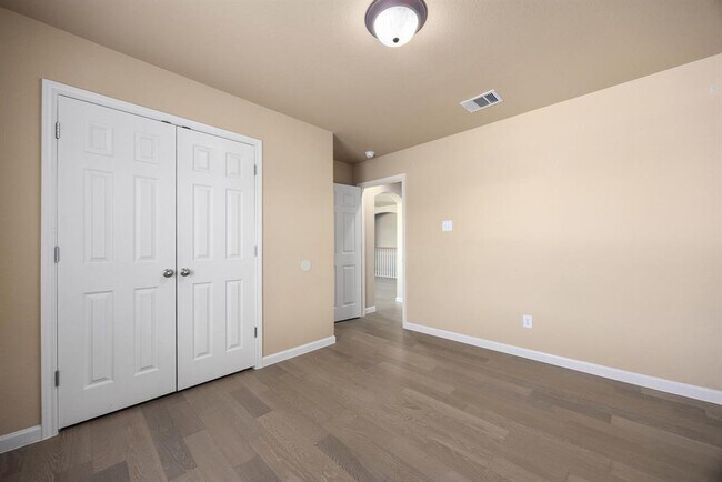 Building Photo - 2403 Beeleigh Ct