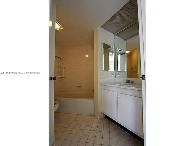 Building Photo - 2508 SE 20th Pl