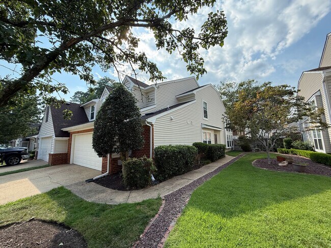 Building Photo - 131 Spoon Ct