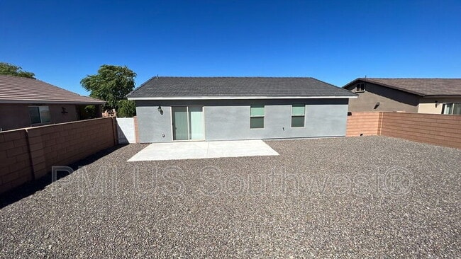 Building Photo - 5018 S Rosemary Dr