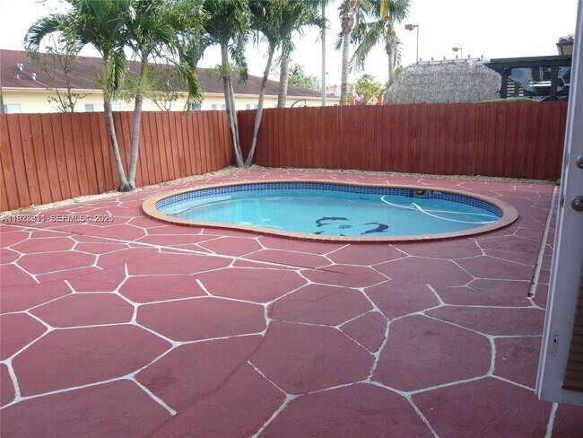 Building Photo - 14331 SW 9th St