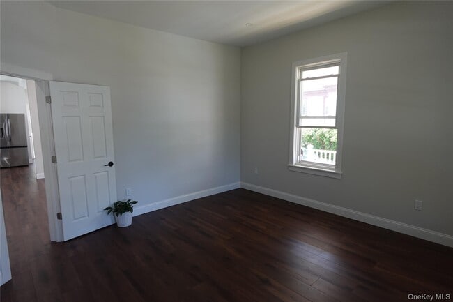 Building Photo - 47 Rich Ave