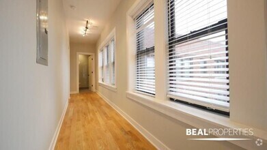 Building Photo - 2 bedroom in CHICAGO IL 60625