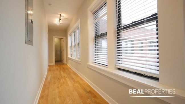 Primary Photo - 2 bedroom in CHICAGO IL 60625