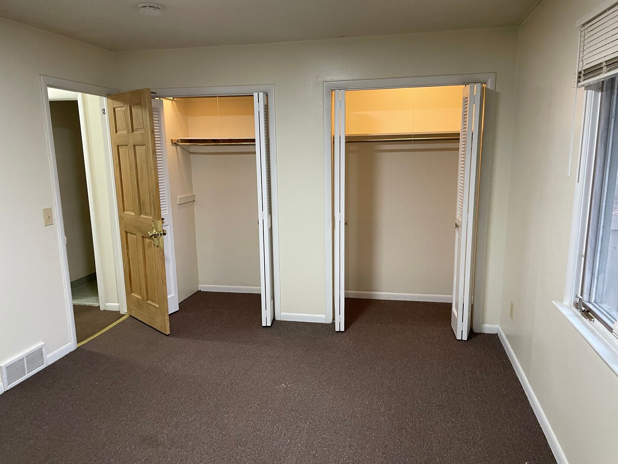 Building Photo - 1519 Cambria Dr