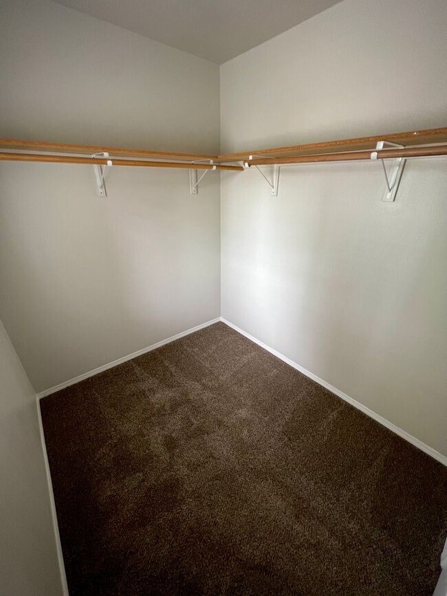 Building Photo - 1008-1010 E. Ermina