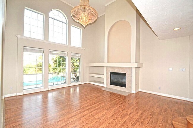 Building Photo - 5926 Solar Point Ln