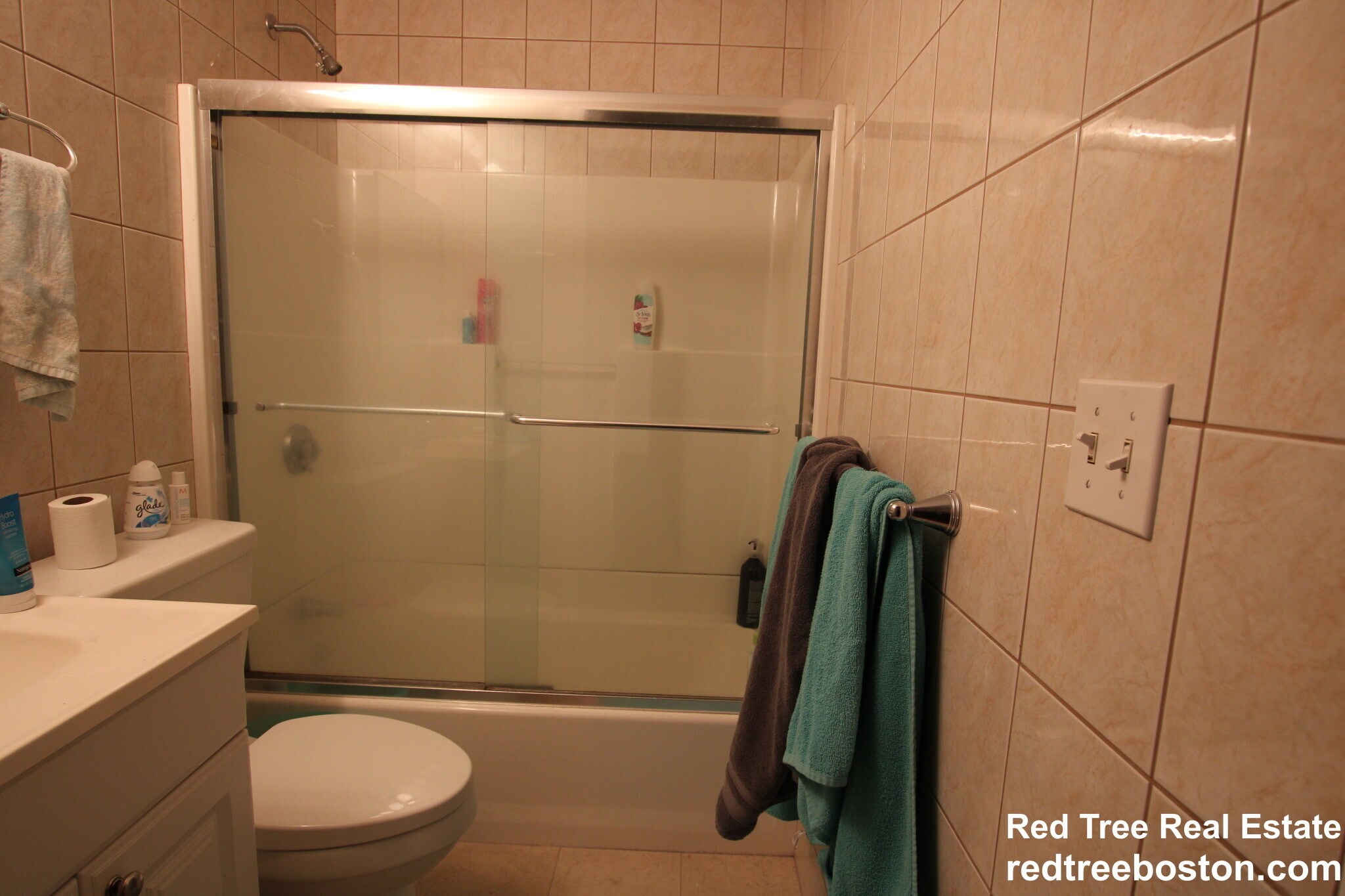 Unit 2 - 1689 Beacon St