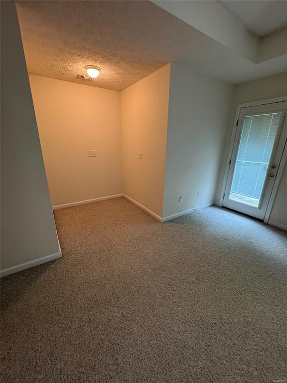 Building Photo - 33 JamesTown Loop