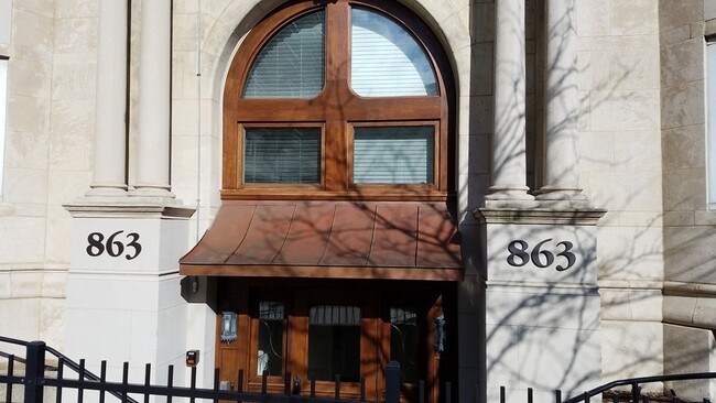 Building Photo - 863 Massachusetts Ave
