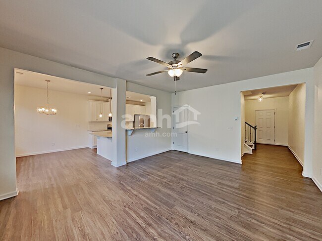 Building Photo - 693 Woodall Rd