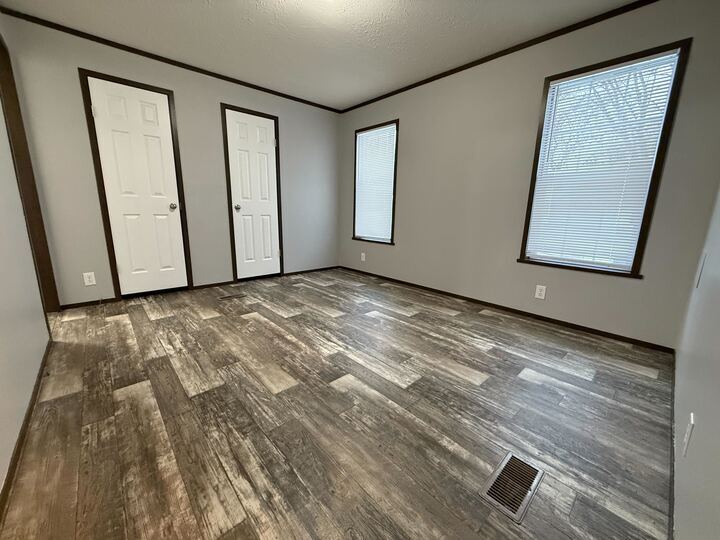 Building Photo - 11960 Springbrook Ct