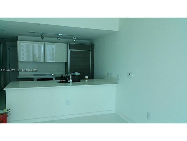 Building Photo - 1100 S Miami Ave