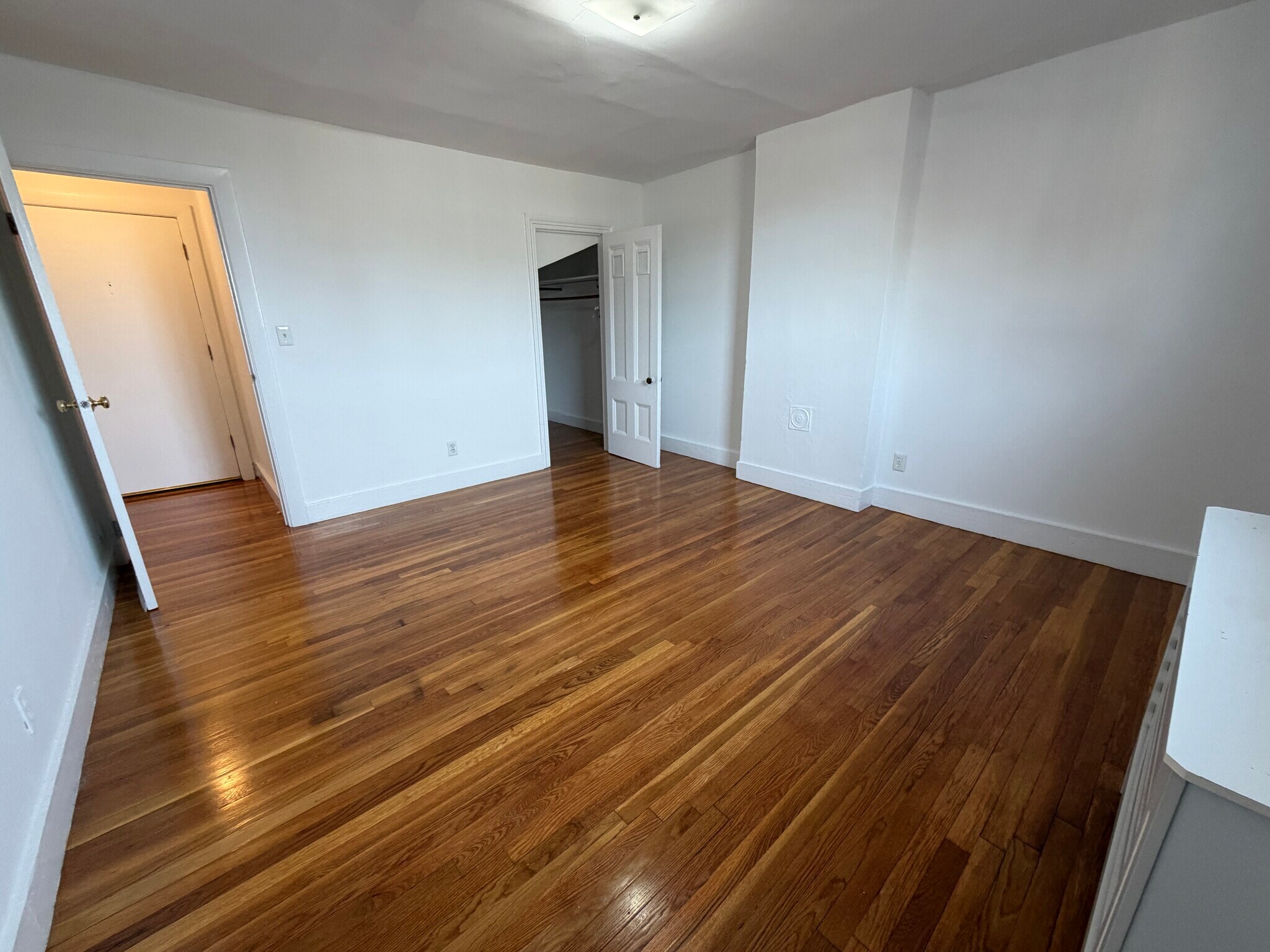 Building Photo - 28 Mount Vernon St