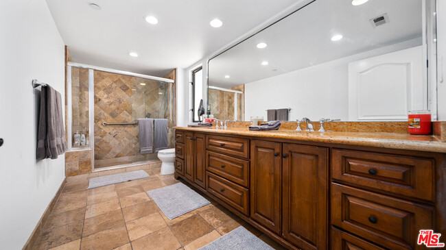 Building Photo - 1146 Hacienda Pl