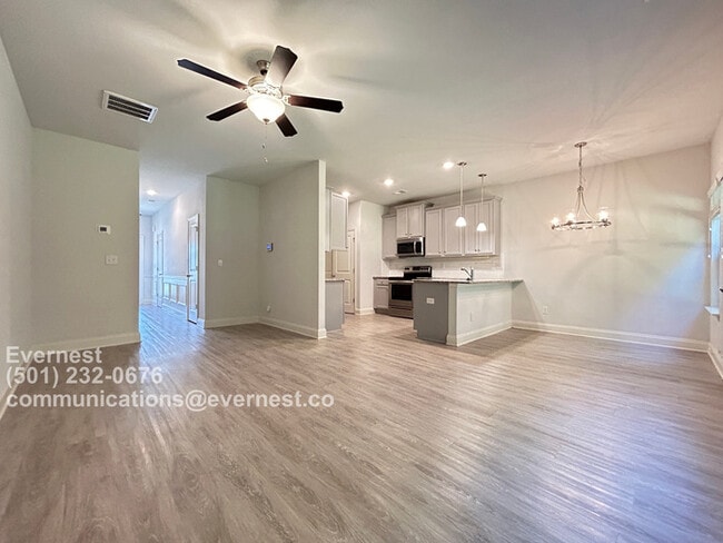 Building Photo - 225 Hydrangea Ct