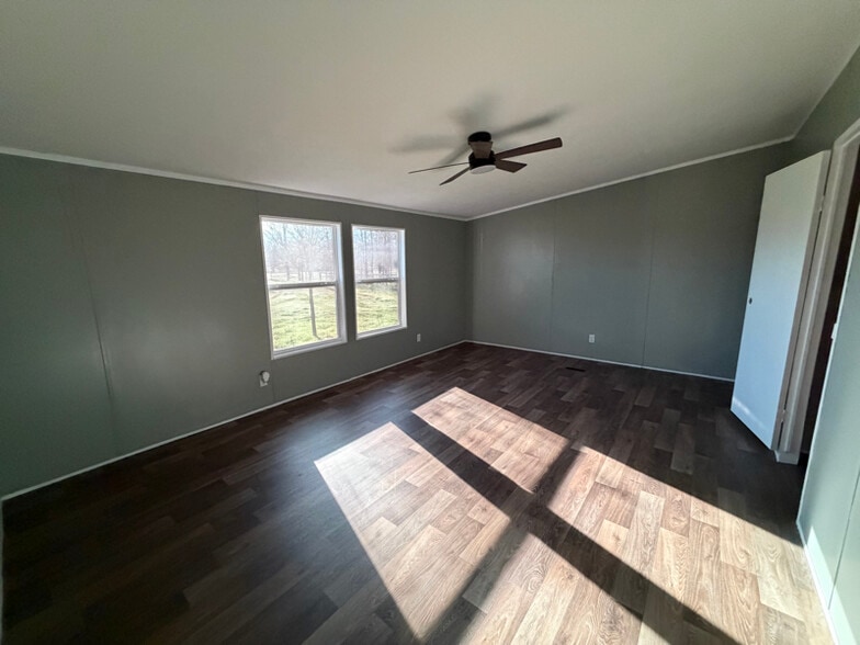 Building Photo - 6939 N Farm to Market 331 Rd