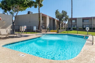 Building Photo - Red Mountain Springs
