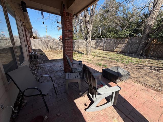 Building Photo - 703 Chandler Ct