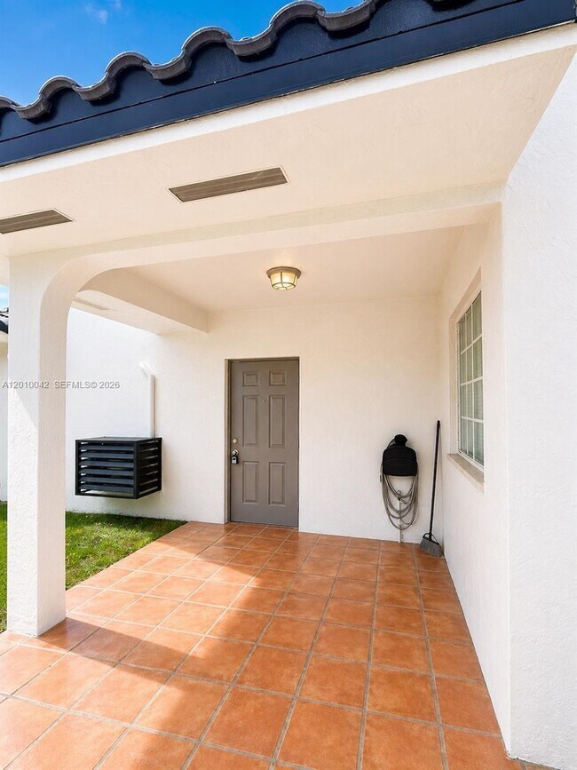 Building Photo - 7532 NW 176th St